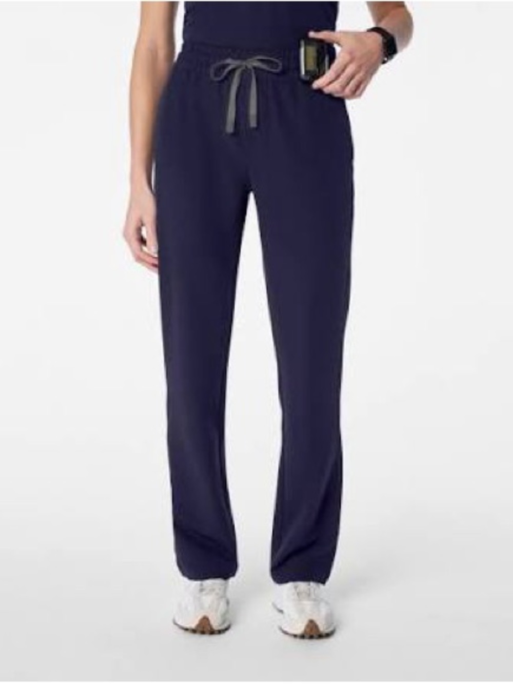 FIGS woman Salida High-Rise Straight-Leg Scrub Trouser
